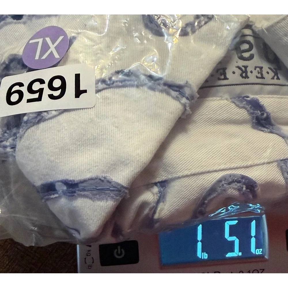 Keren‎ Hart Women XL White Blue Floral Embroidered Cotton Denim Jacket Artsy